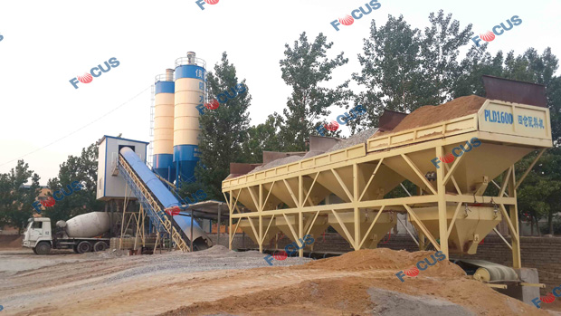 HZS60 Funcionando Como Fabrica De Hormigon Comercial 1